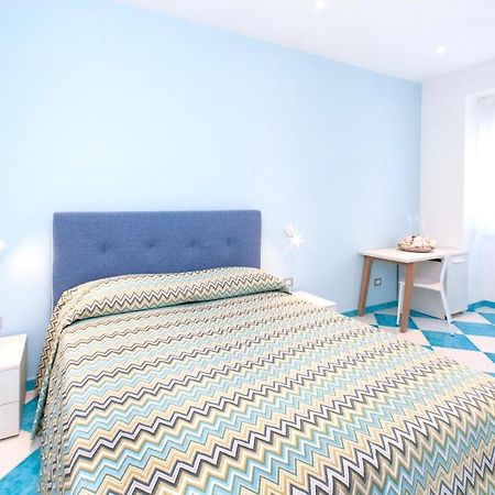 La Conchiglia Apartments 데이바마리나 외부 사진