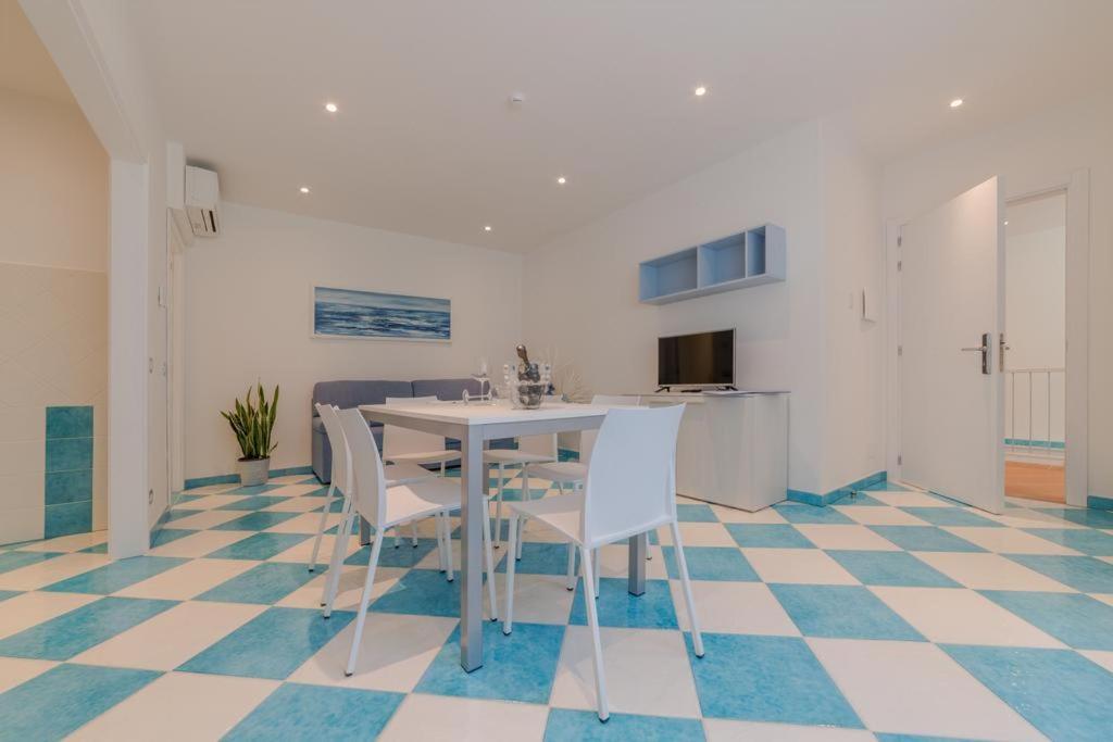 La Conchiglia Apartments 데이바마리나 외부 사진