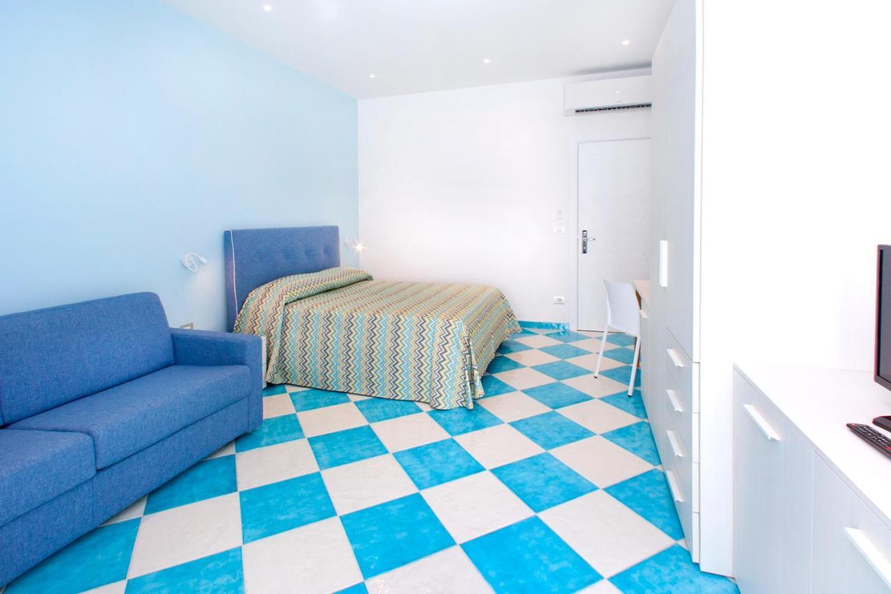 La Conchiglia Apartments 데이바마리나 외부 사진