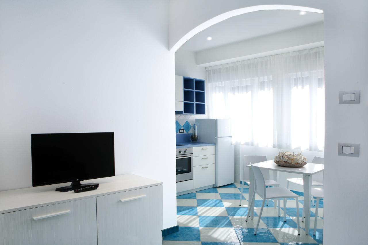 La Conchiglia Apartments 데이바마리나 외부 사진