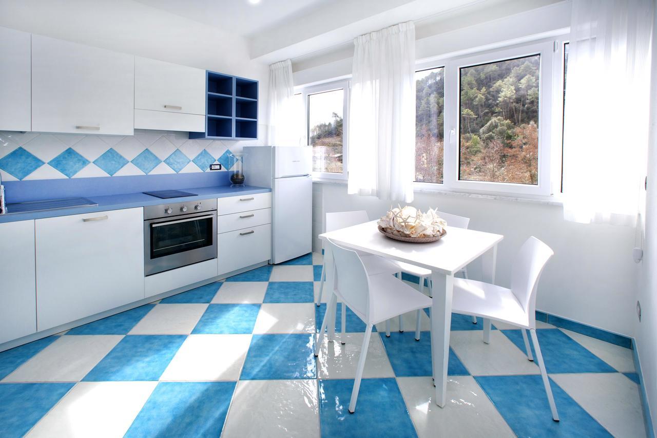 La Conchiglia Apartments 데이바마리나 외부 사진