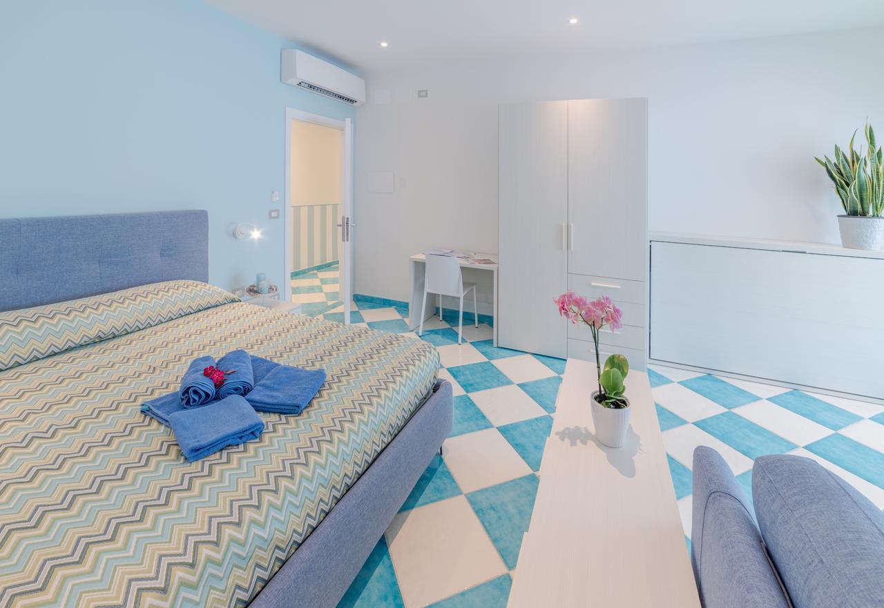 La Conchiglia Apartments 데이바마리나 외부 사진