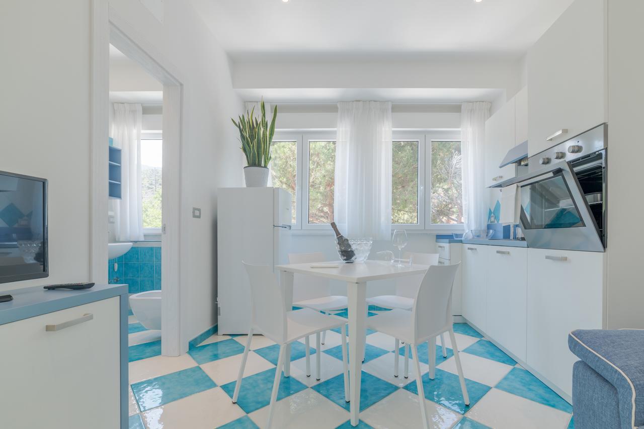 La Conchiglia Apartments 데이바마리나 외부 사진