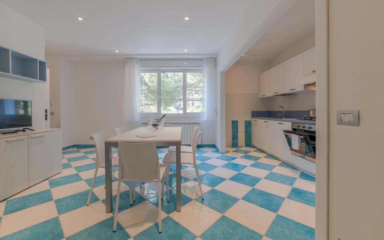 La Conchiglia Apartments 데이바마리나 외부 사진